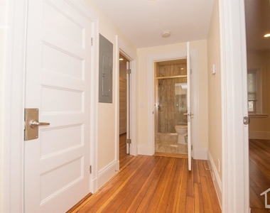 1616 Beacon St Apt 2 - Photo Thumbnail 13