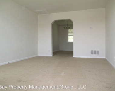 6530 Riverview Avenue - Photo Thumbnail 2