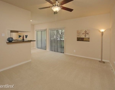 15700 Lexington Blvd - Photo Thumbnail 6