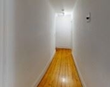 29 Victoria St # 2 - Photo Thumbnail 14