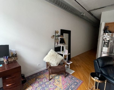 1000 W Adams St. Unit 421 - Photo Thumbnail 5