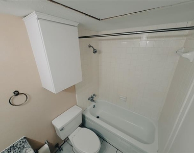 4933 Skillman Street - Photo Thumbnail 11