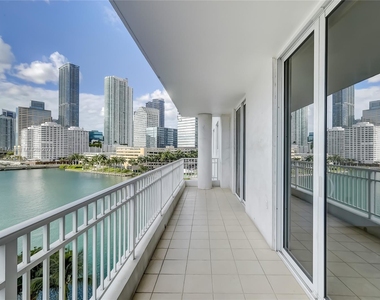 801 Brickell Key Blvd - Photo Thumbnail 16