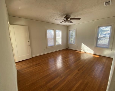 6131 Velasco Avenue - Photo Thumbnail 1