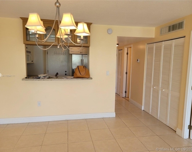 8233 Harding Ave - Photo Thumbnail 22