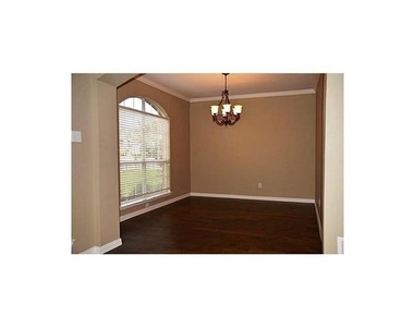 1211 Ranch Court - Photo Thumbnail 3