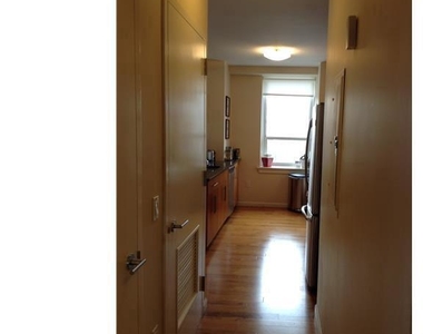 1425 Locust Street - Photo Thumbnail 9