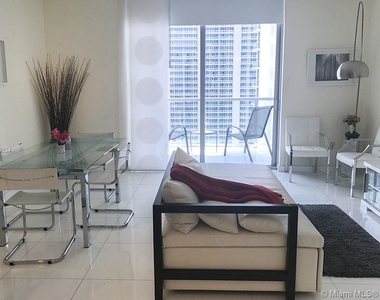 1050 E Brickell Ave - Photo Thumbnail 2