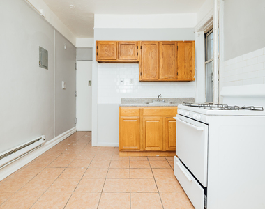 1625 Park Pl - Unit: 14 - Photo Thumbnail 2