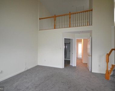 9413 Manor Forge Way - Photo Thumbnail 13