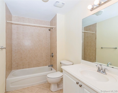 8395 Sw 73rd Ave - Photo Thumbnail 30