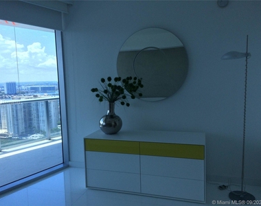 17001 Collins Ave - Photo Thumbnail 26