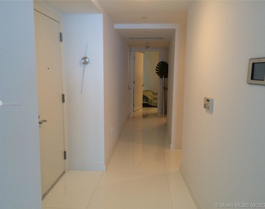 17001 Collins Ave - Photo Thumbnail 17