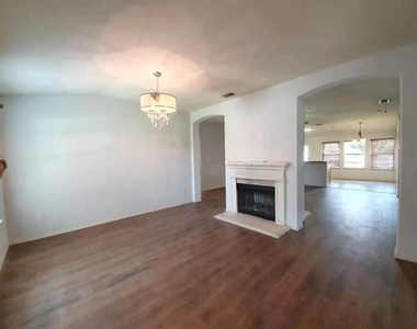 2117 Preston Trail - Photo Thumbnail 1