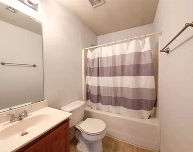 2117 Preston Trail - Photo Thumbnail 12