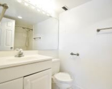 1530 Beacon St Apt 401 - Photo Thumbnail 1