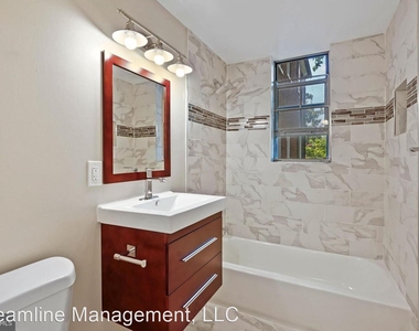 1752 N Rhodes St #6-323 - Photo Thumbnail 9