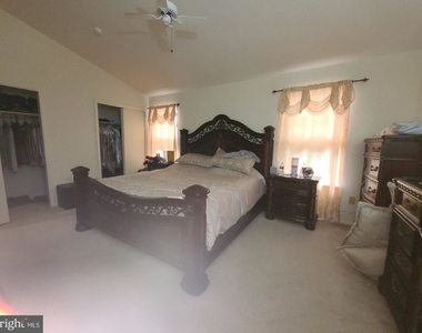 4783 Leyden Way - Photo Thumbnail 11