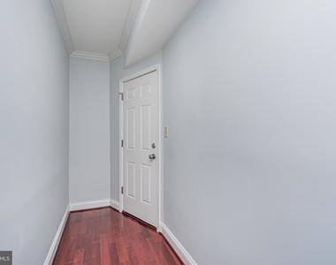 1208 Holbrook Street Ne - Photo Thumbnail 6