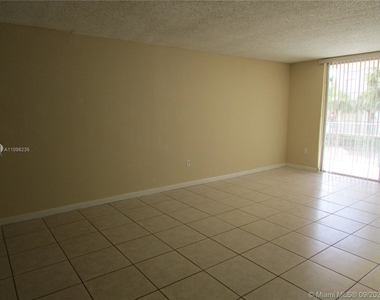 9360 Fontainebleau Blvd - Photo Thumbnail 5