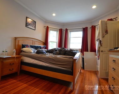 58 Tremont St - Photo Thumbnail 8