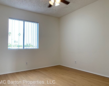 5533 Barton Ave - Photo Thumbnail 9