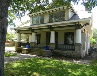 2820 Travis Avenue - Photo Thumbnail 1