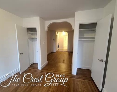 East 58th Street - Photo Thumbnail 2