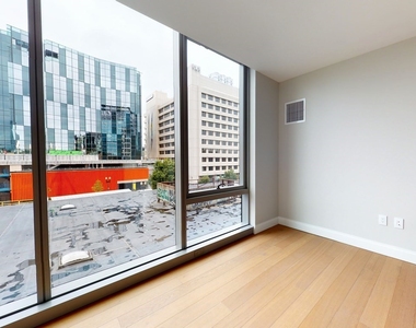 103 Shawmut - Photo Thumbnail 17