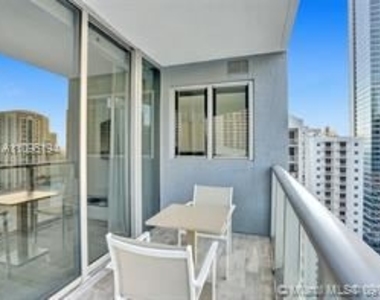 1300 Brickell Bay Dr - Photo Thumbnail 19