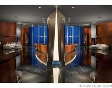 17001 Collins Ave - Photo Thumbnail 15