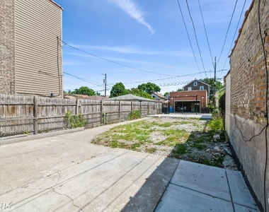 2141 N Laramie Ave Sfh - Photo Thumbnail 11