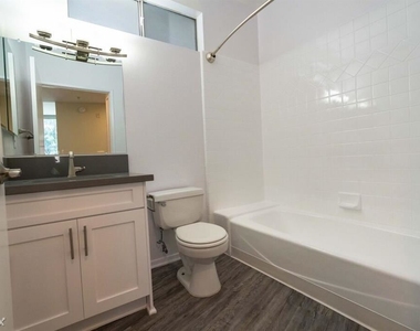 16070 W Sunset Blvd Apt 102 - Photo Thumbnail 5