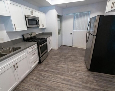 16070 W Sunset Blvd Apt 102 - Photo Thumbnail 4