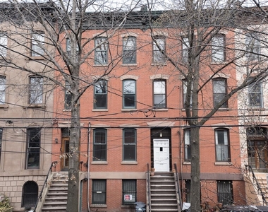 154 Mercer St - Photo Thumbnail 8