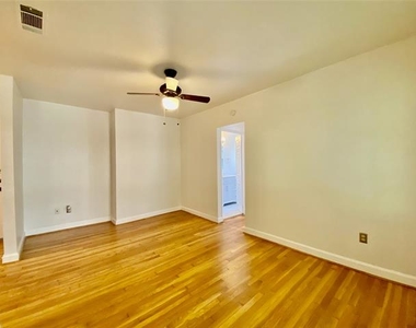 3927 Cole Avenue - Photo Thumbnail 11