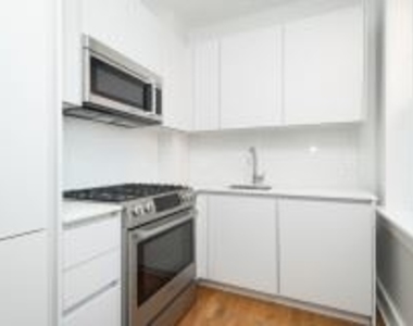 16 Forest St Apt 42 - Photo Thumbnail 5