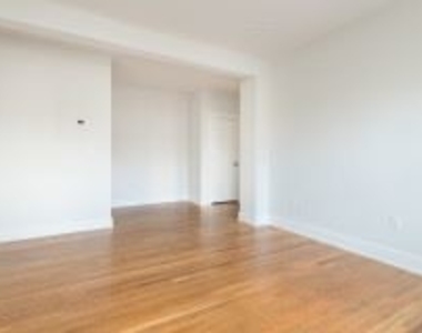 16 Forest St Apt 42 - Photo Thumbnail 7