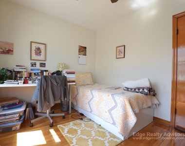 62 Glencoe St # 2 - Photo Thumbnail 8