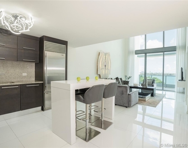 900 Biscayne Blvd - Photo Thumbnail 12