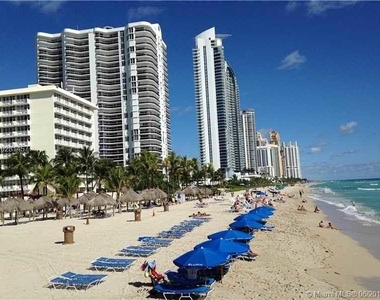 16699 Collins Ave - Photo Thumbnail 21