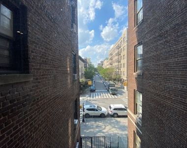 Convent Ave and 142nd St - Photo Thumbnail 3