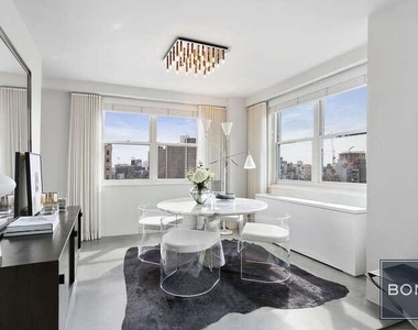 360 West 22nd Street - Photo Thumbnail 0