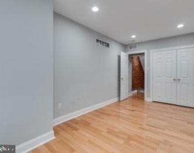 1725 Wylie Street - Photo Thumbnail 6