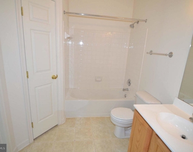 2503 Amber Orchard Ct W #104 - Photo Thumbnail 9