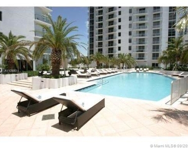 1050 Brickell Ave - Photo Thumbnail 20