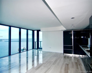 1451 Brickell Ave - Photo Thumbnail 8