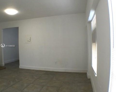 2701 Nw 1 Ave. - Photo Thumbnail 3