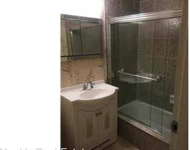 10401 Grosvenor Place Apt 404 - Photo Thumbnail 10