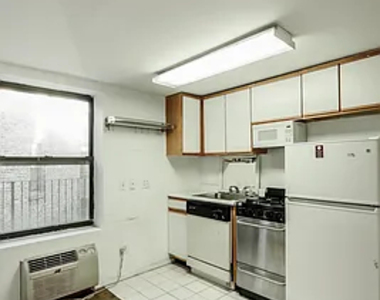 7th Avenue South/ Morton st - Photo Thumbnail 3